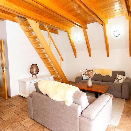 Hill View Chalets Zabljak  Ngoại thất bức ảnh
